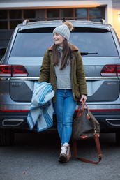 Captain's Classic Light Blue Midi Blanket