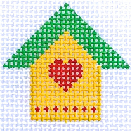 Mini Heart Birdhouse HB22