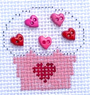 Mini Hearts Cupcake HB32