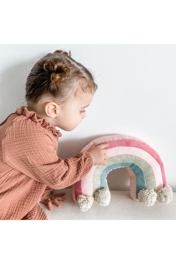 Rainbow Shelf Sitter