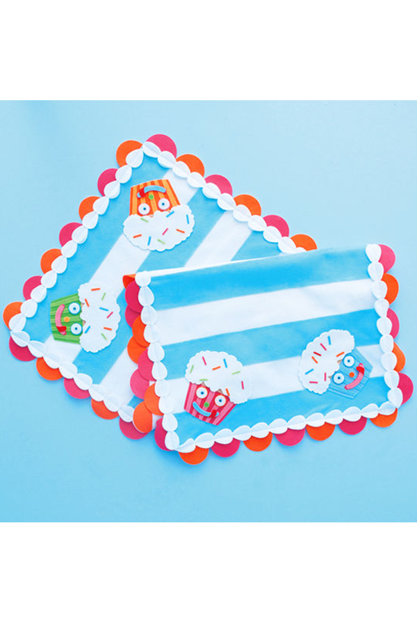 Cupcake Town Scallops and Stripes Tablerunner